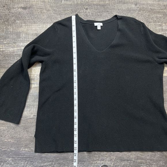 J. Jill Women's V-Neck Ribbed Knit Sweater Black Size Large Petite - Picture 8 of 10